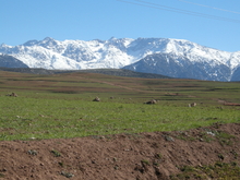 Moyen Atlas vu du plateau entre Asni et Aguergour