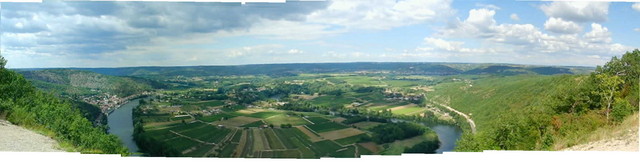 Douelle pres de Cahors. Panorama.
