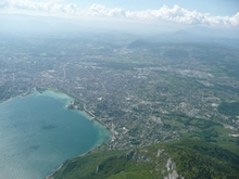 Annecy au-dessus du mont Veryer