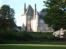 Dominique se pose au Chateau.jpeg
