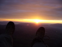mes pieds au coucher de soleil
