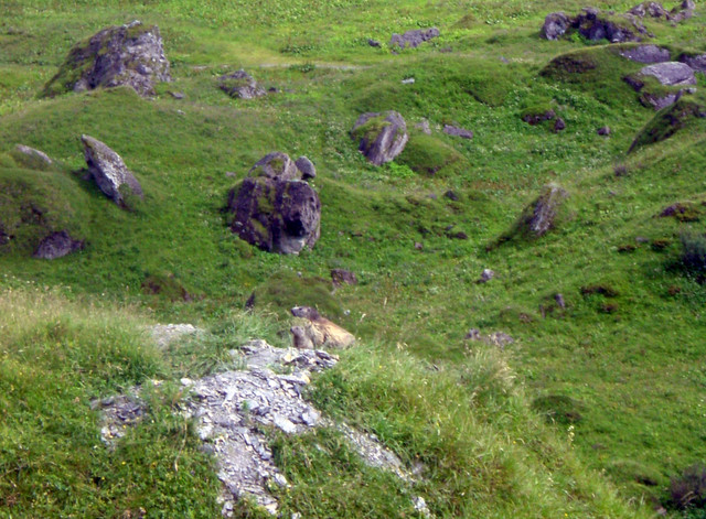 Sous la Via de la Roche du Vent.....