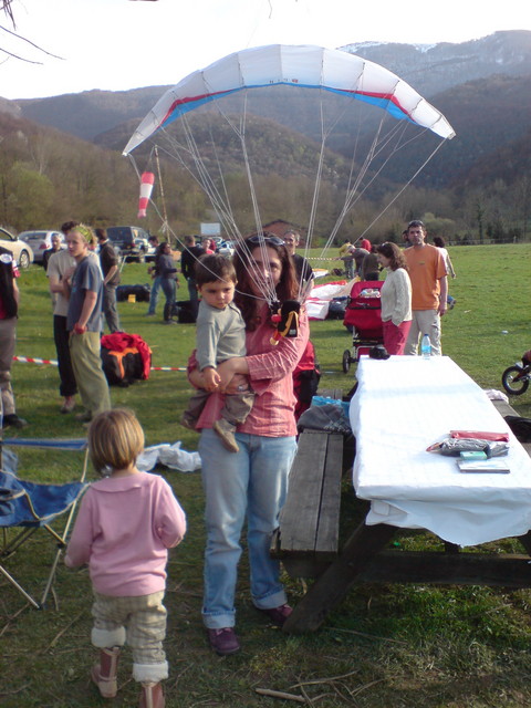 oh le beau parapente!
Il sera pour Lorene, bravo Lorene.