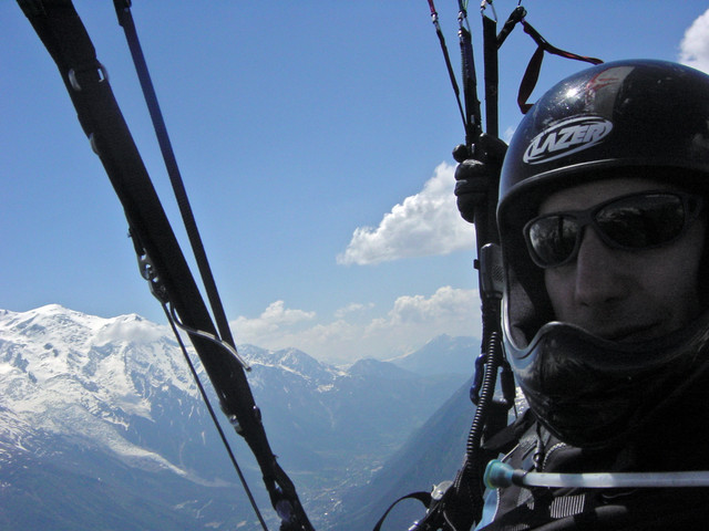 mont blanc et casque noir